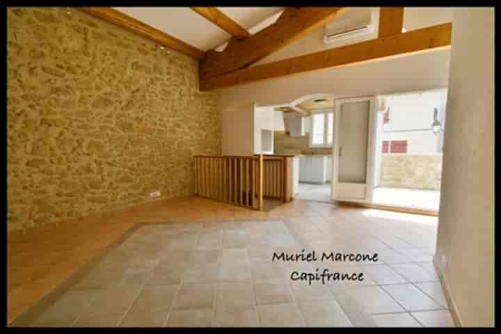 2 bedrooms house for sale in Cadenet, France