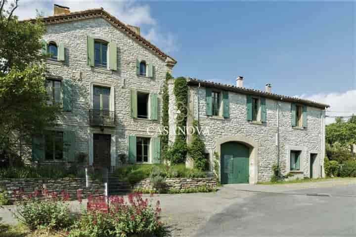 14 bedrooms house for sale in  France