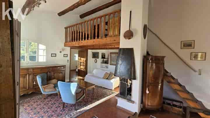 7 bedrooms house for sale in Le Pradet, France