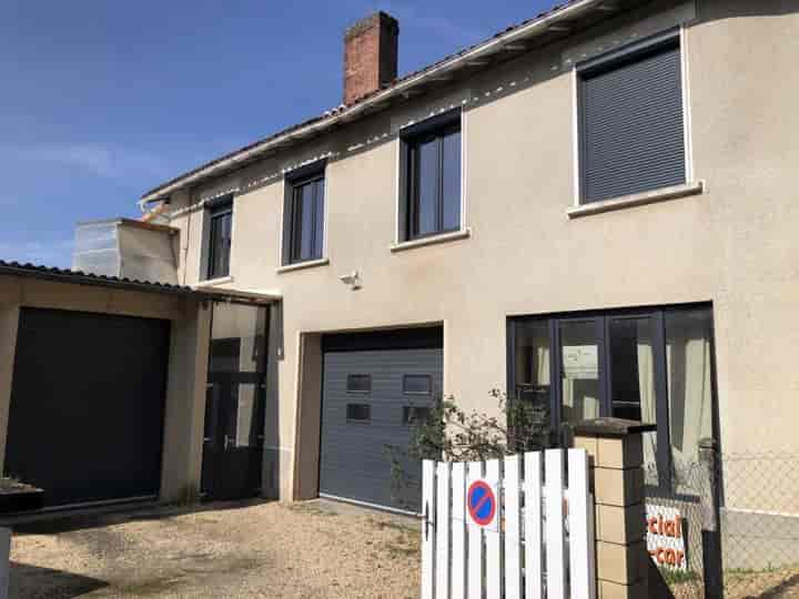 2 bedrooms house for sale in  France