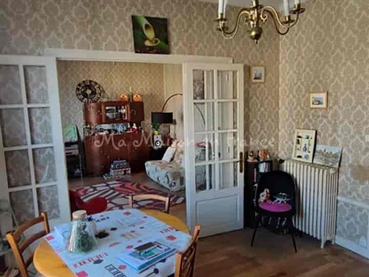 4 bedrooms house for sale in Commentry, France