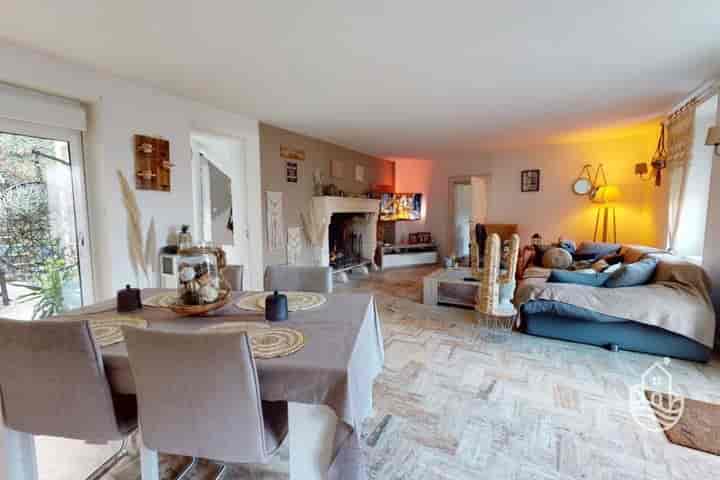 4 bedrooms house for sale in  France