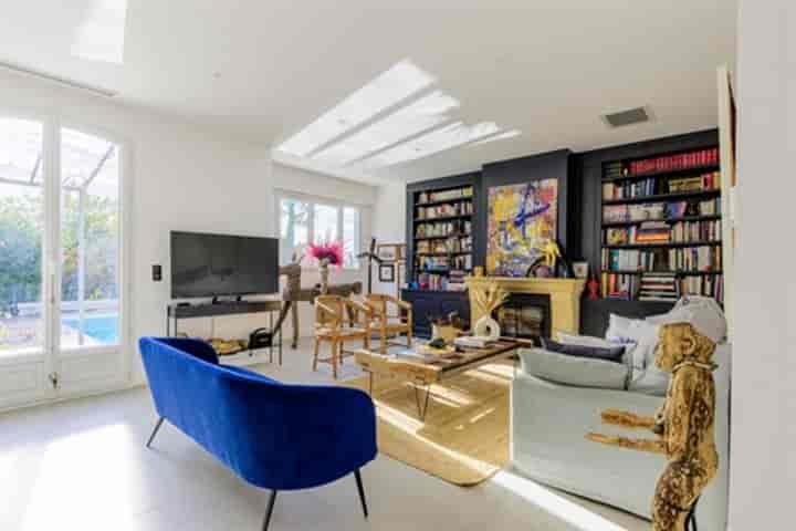 5 bedrooms house for sale in Nice, France