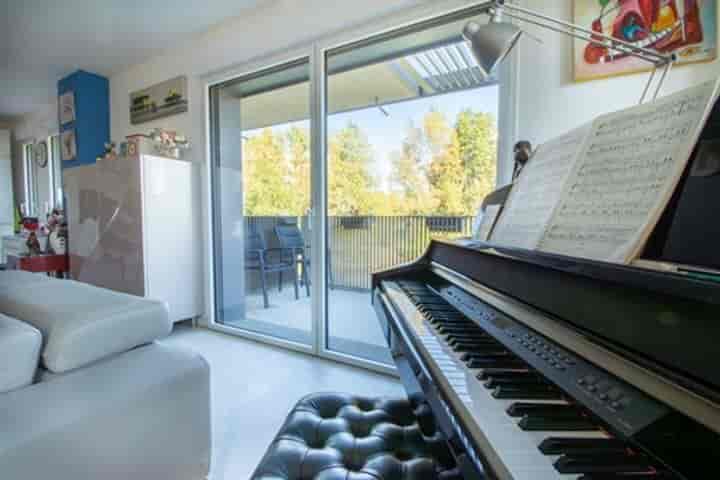 2 bedrooms apartment for sale in Bruges, France