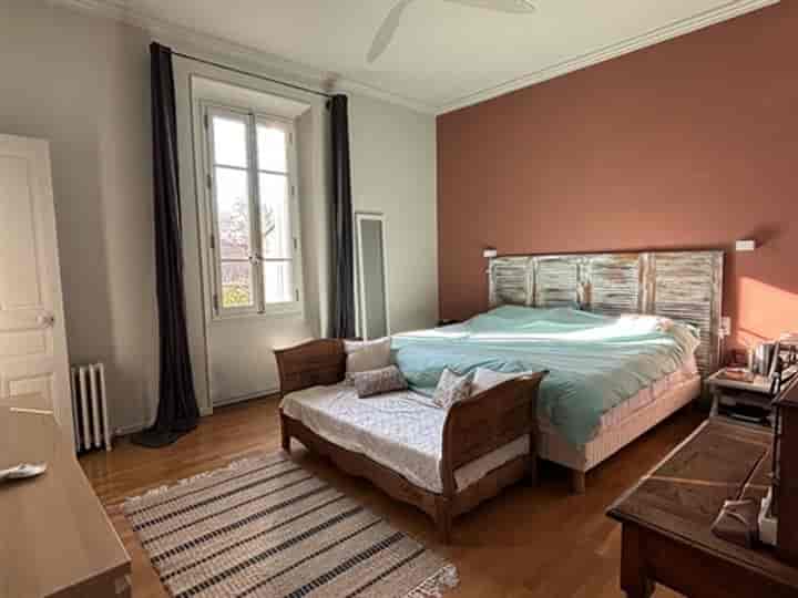 4 bedrooms house for sale in Orange, France