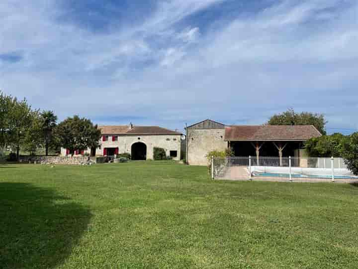 5 bedrooms house for sale in  France