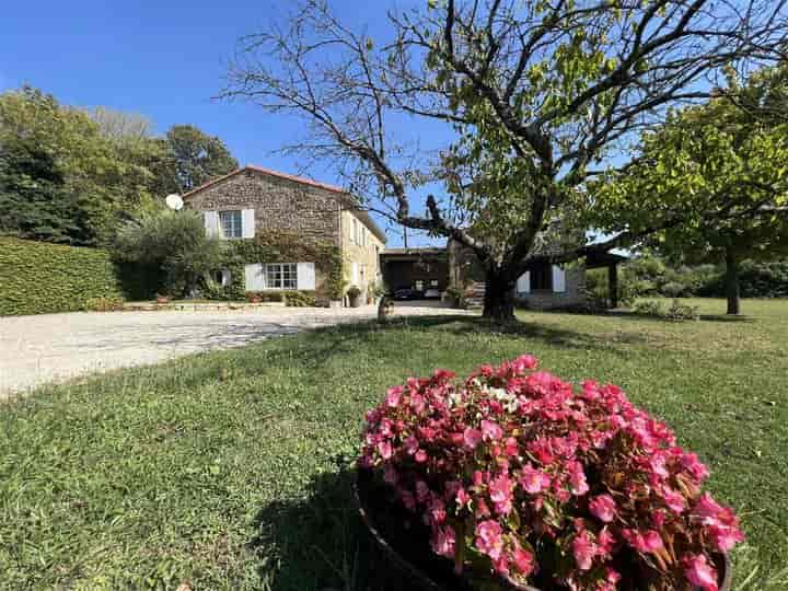 6 bedrooms house for sale in  France