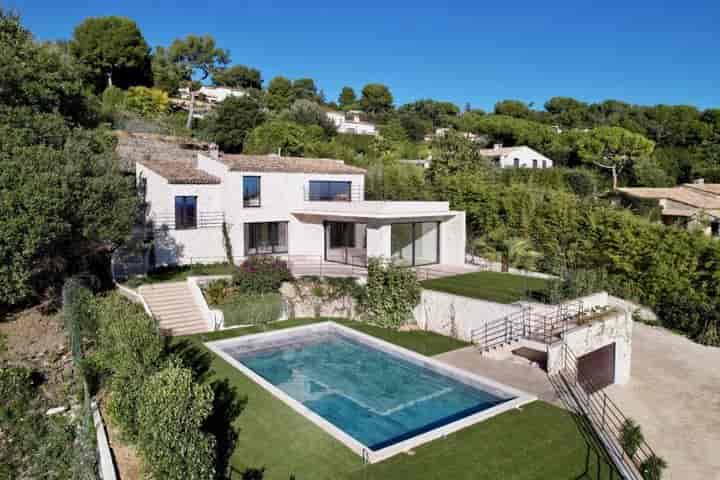 5 bedrooms house for sale in  France