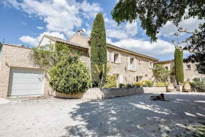 11 bedrooms house for sale in  France