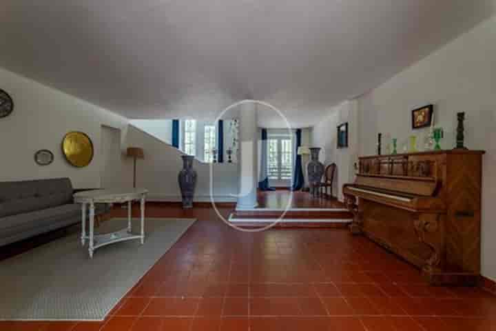 16 bedrooms house for sale in Arles, France