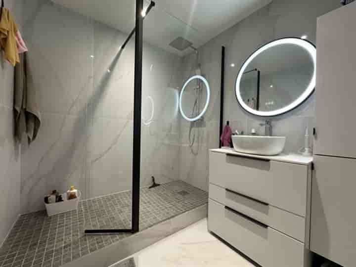 3 bedrooms apartment for sale in Carnoux-en-Provence, France