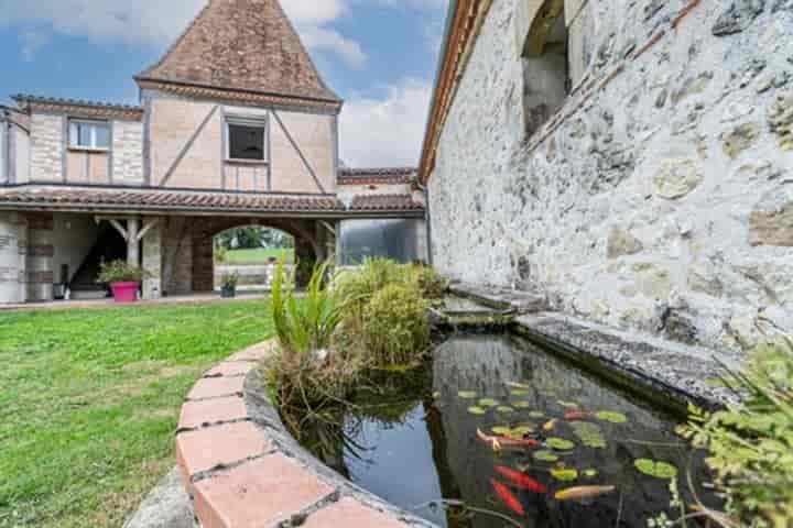 6 bedrooms house for sale in Ledat, France