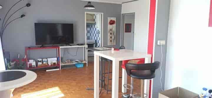 2 bedrooms apartment for sale in Bruges, France