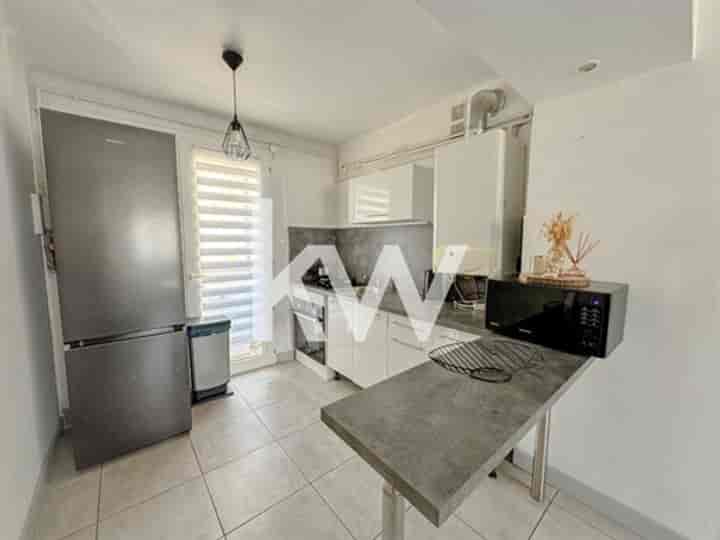 2 bedrooms apartment for sale in Nimes, France