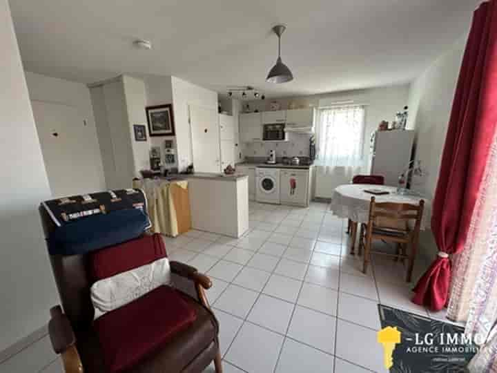 2 bedrooms apartment for sale in Royan, France