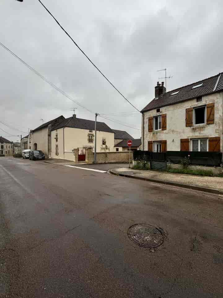 3 bedrooms house for sale in laignes, France