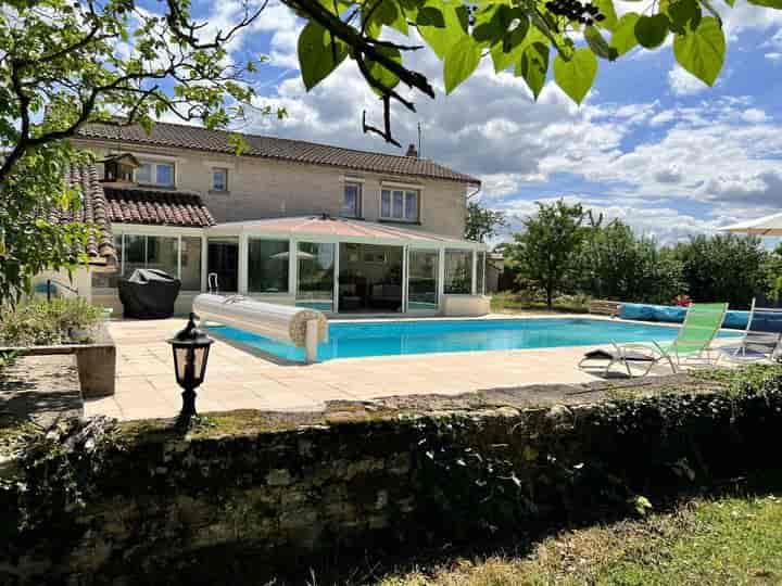 4 bedrooms house for sale in brioux sur boutonne, France