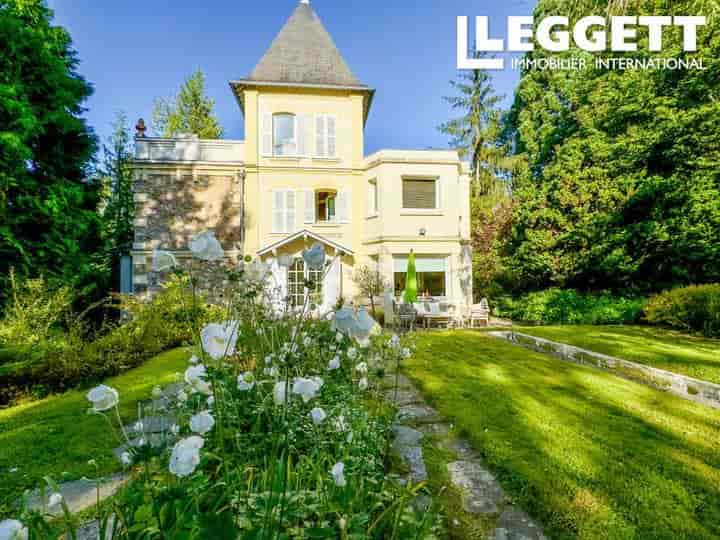 4 bedrooms house for sale in  France