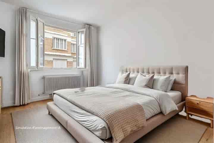 2 bedrooms apartment for sale in Paris, France