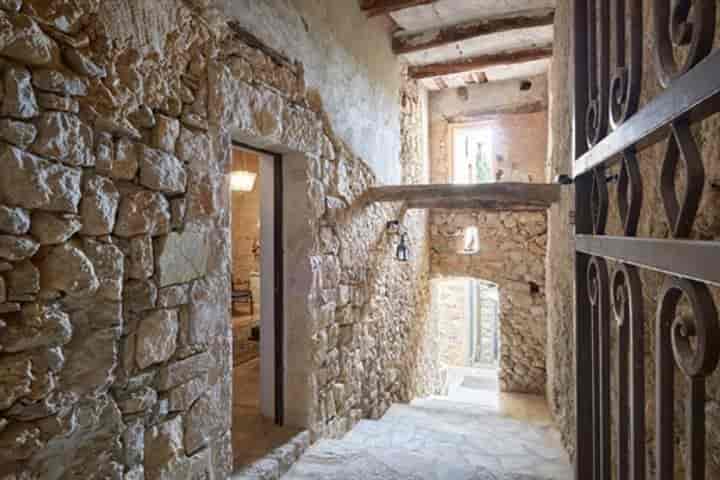 7 bedrooms house for sale in Chateauneuf-Grasse, France