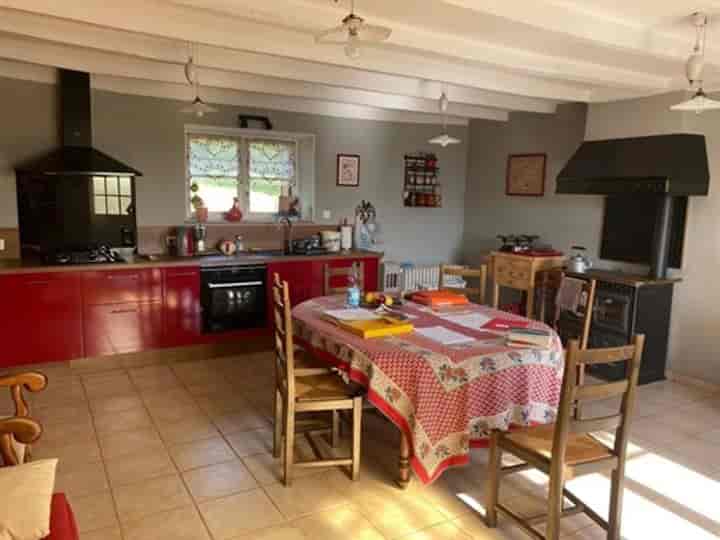 1 bedroom other for sale in Cussy-en-Morvan, France