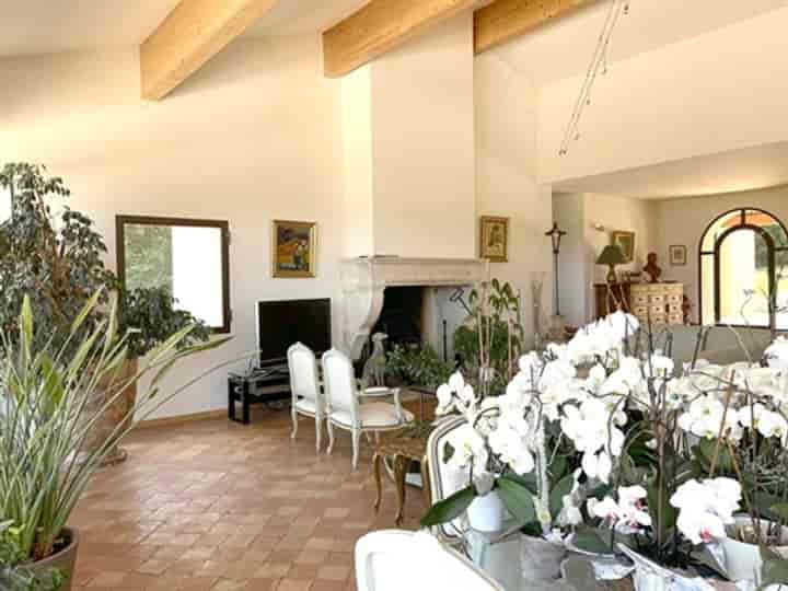 2 bedrooms house for sale in Apt, France