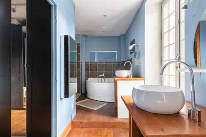 6 bedrooms house for sale in Coueron, France