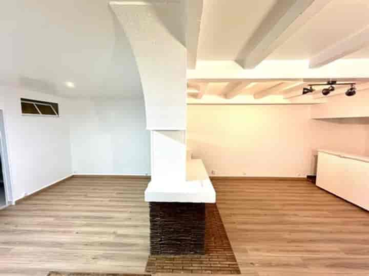 Apartment for sale in Levallois-Perret, France