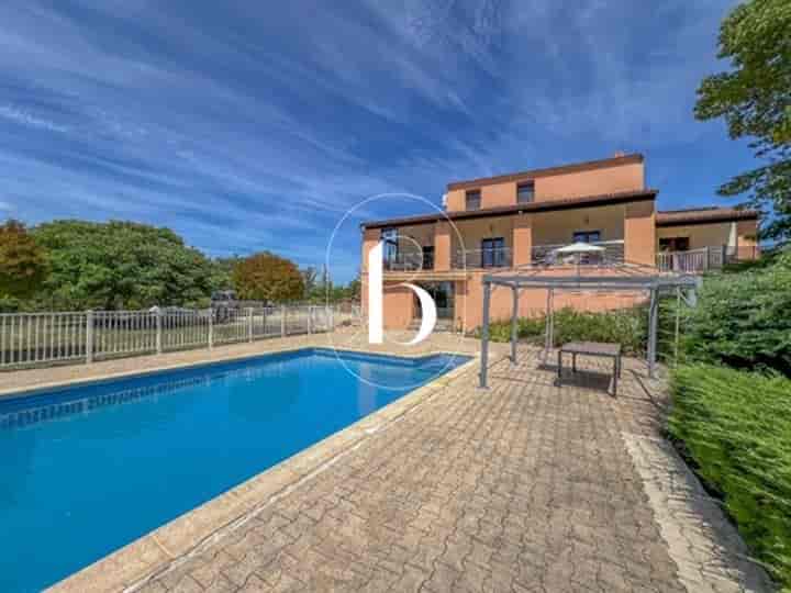 6 bedrooms house for sale in Barjac, France