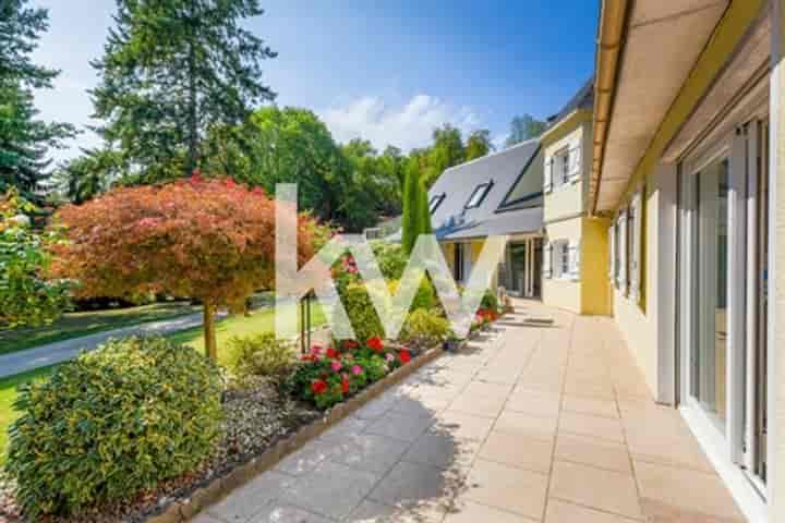 6 bedrooms other for sale in Vallangoujard, France