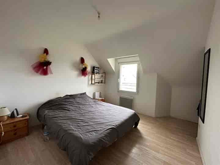 2 bedrooms house for sale in Trelivan, France