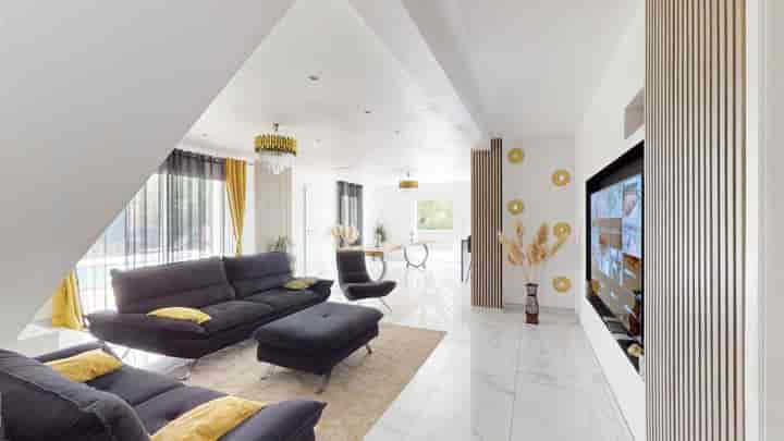 7 bedrooms house for sale in Martignargues, France