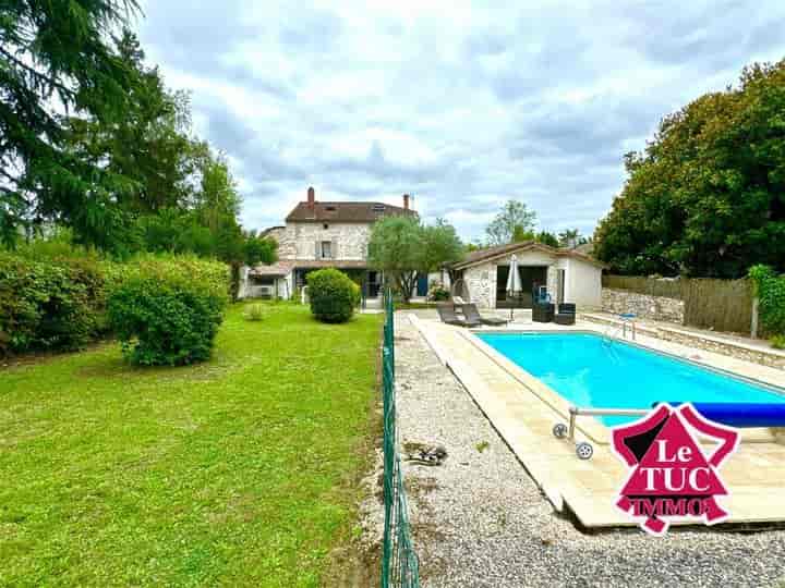 5 bedrooms house for sale in trentels, France