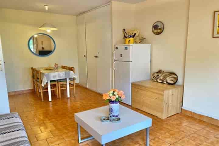 1 bedroom apartment for sale in Sainte-Maxime, France