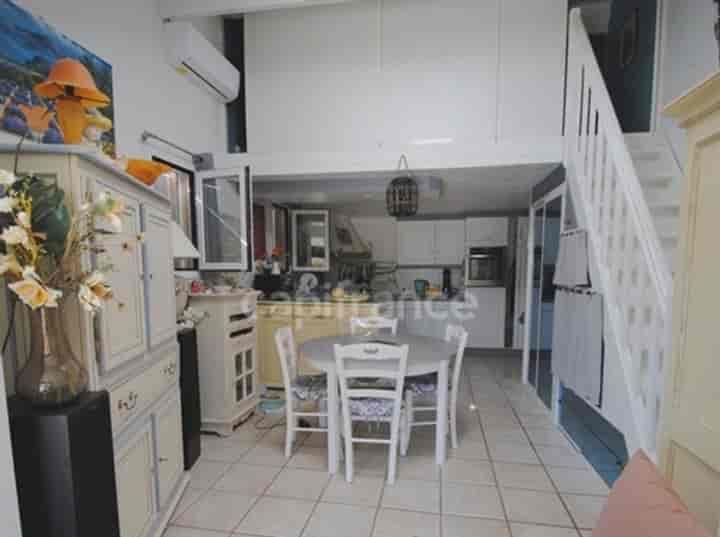 1 bedroom house for sale in Tourrettes, France