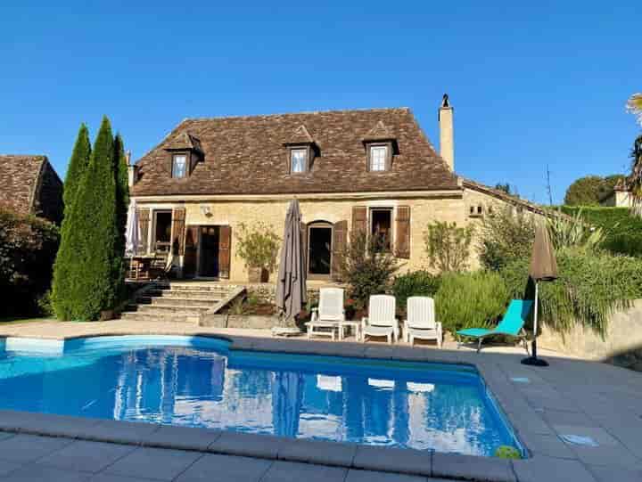 7 bedrooms house for sale in  France