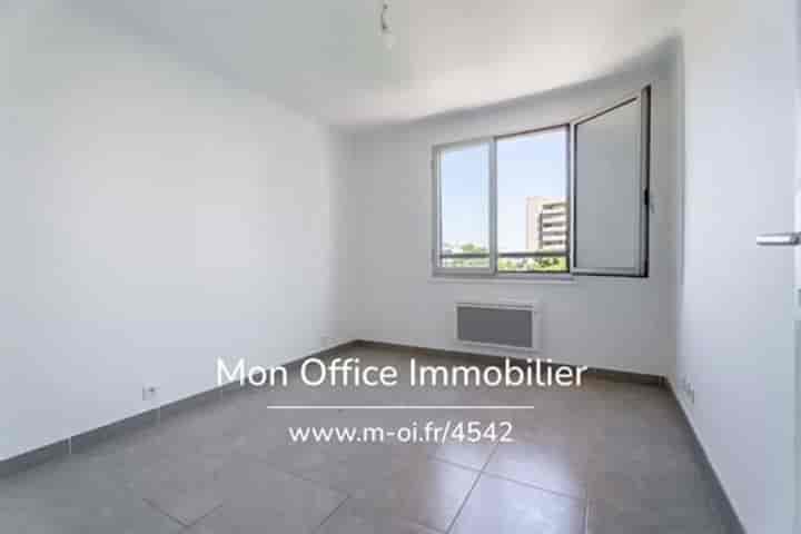 2 bedrooms apartment for sale in Marseille, France