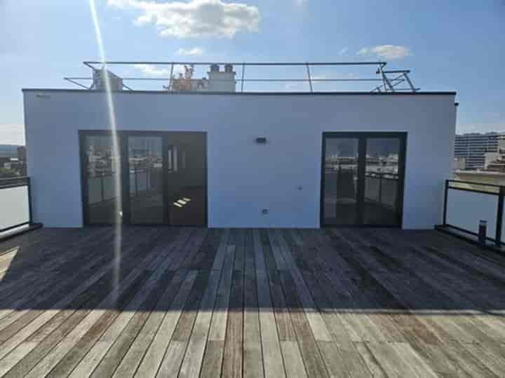 4 bedrooms apartment for sale in Paris 15eme, France