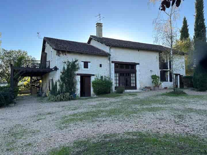 5 bedrooms house for sale in  France