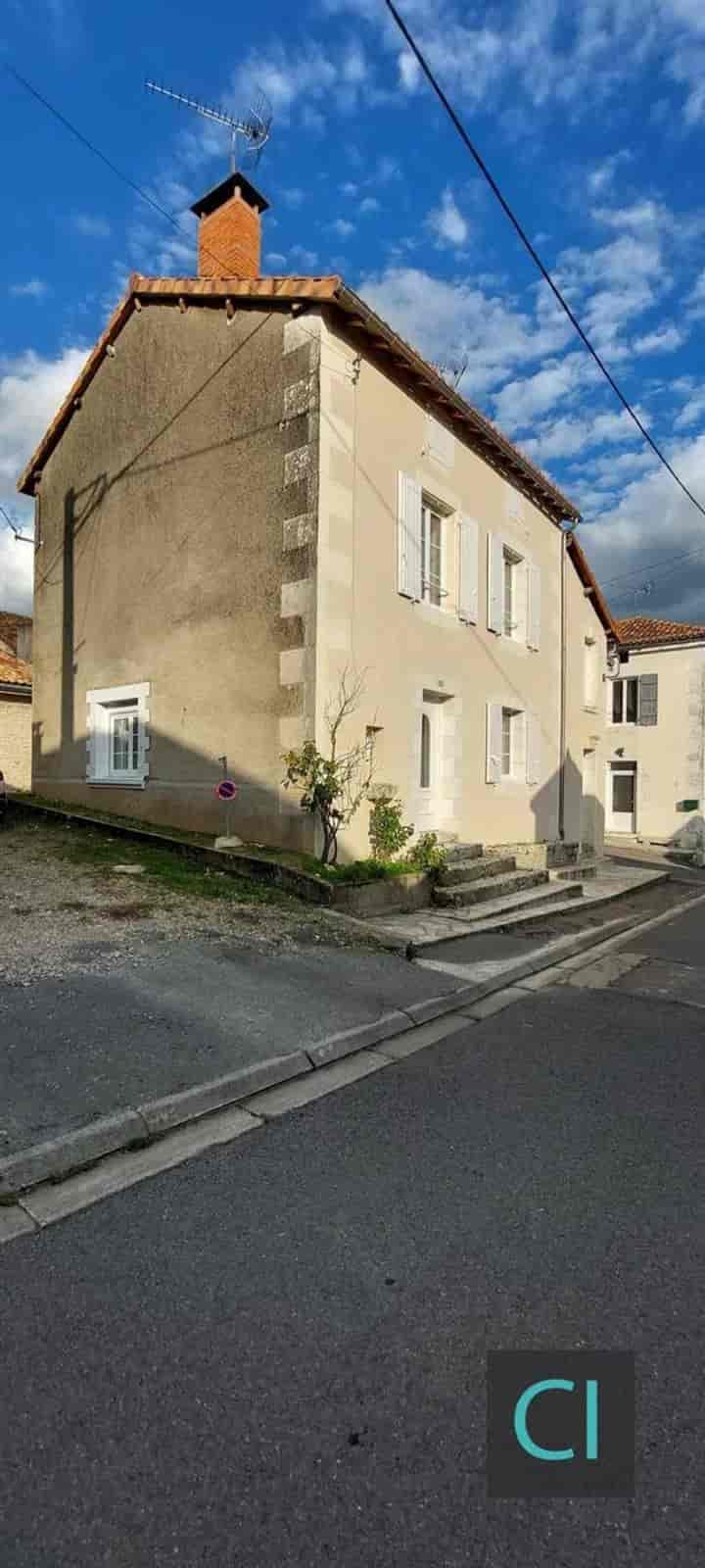 3 bedrooms house for sale in Saint-Laurent-de-Ceris, France