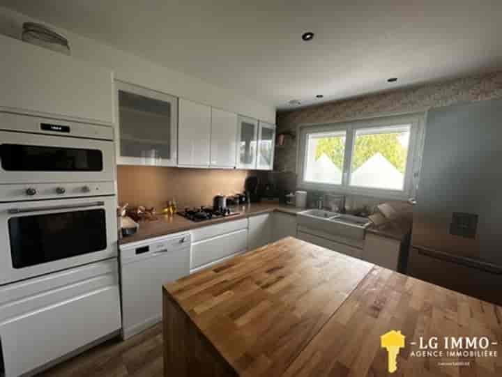 5 bedrooms house for sale in Medis, France