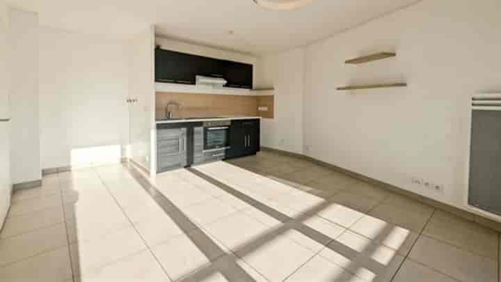 1 bedroom apartment for sale in Cannes-la-Bocca, France