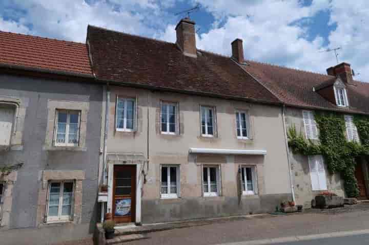 2 bedrooms house for sale in Clugnat, France