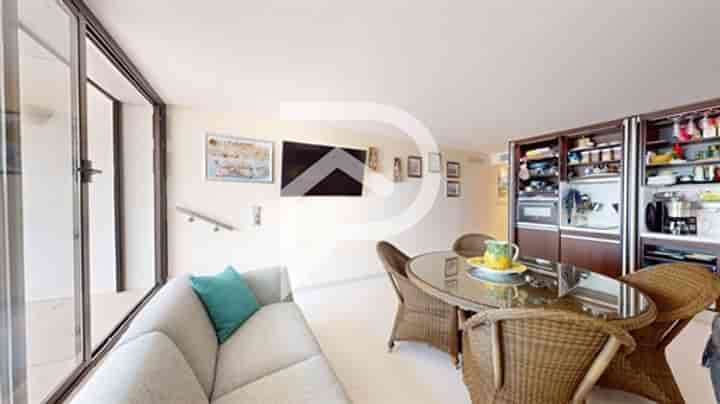 2 bedrooms apartment for sale in Cannes, France