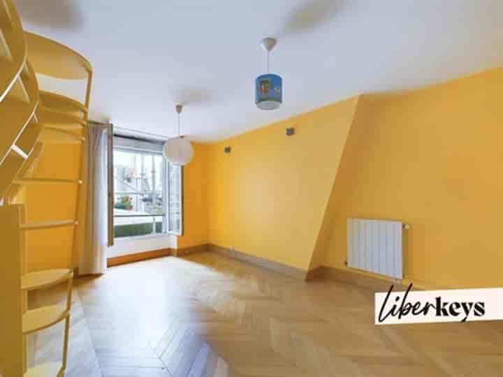 2 bedrooms apartment for sale in Paris 10eme, France