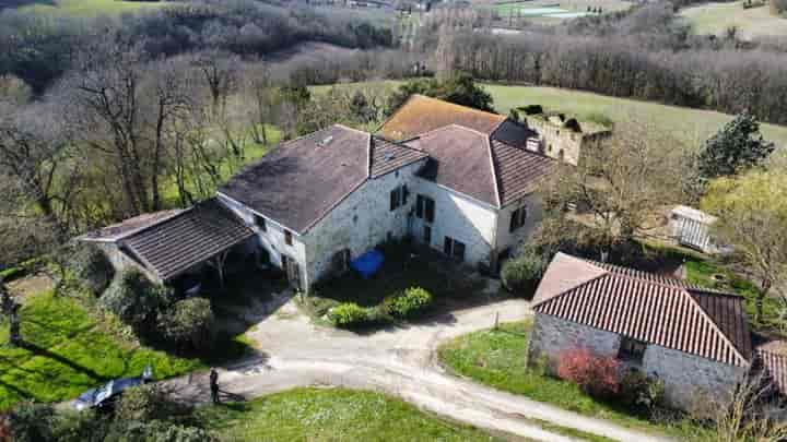 10 bedrooms house for sale in  France