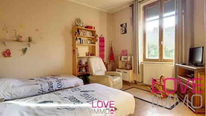 6 bedrooms house for sale in Domarin, France