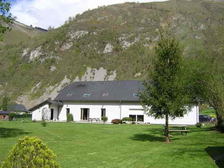 9 bedrooms house for sale in 10 mins Laruns, France