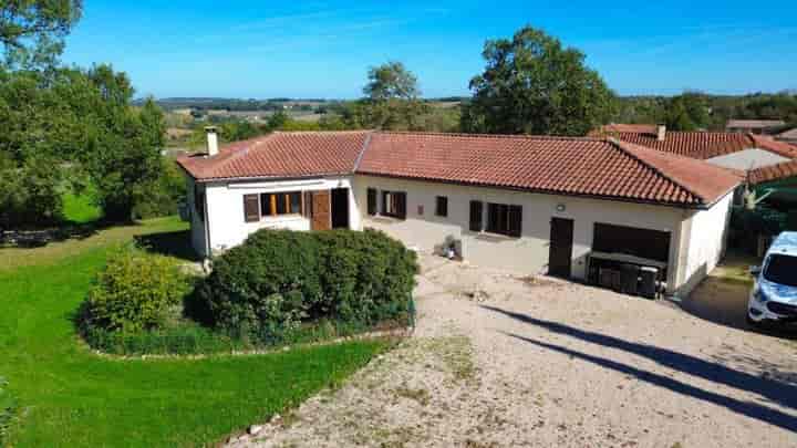 2 bedrooms house for sale in  France