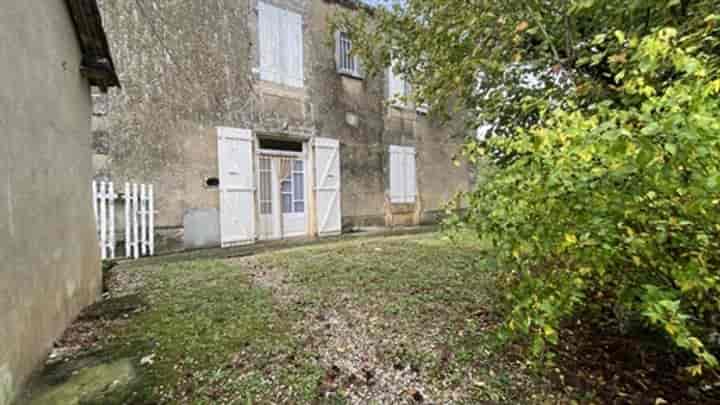 2 bedrooms house for sale in La Rochefoucauld, France